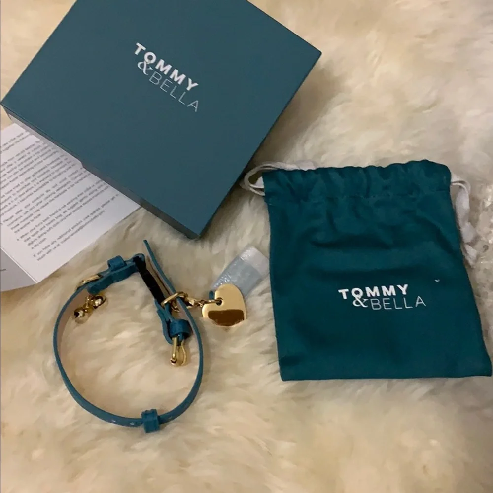 NWT Tommy & Bella Signature Luxury Cat Collar Tag